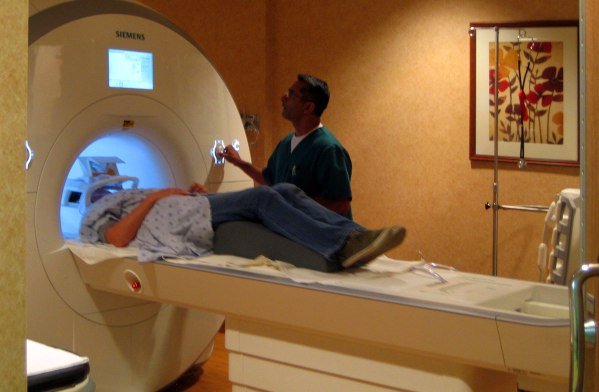 Brain MRI machine photo