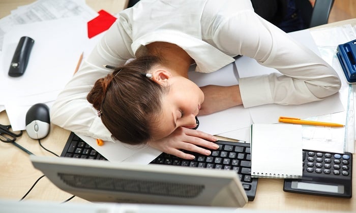 Side effects of drugs may manifest themselves through drowsiness